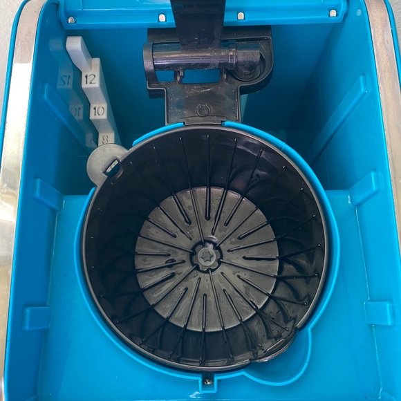 Rare Blue Coffee Maker Bella Dots Collection - Picture 5 of 6